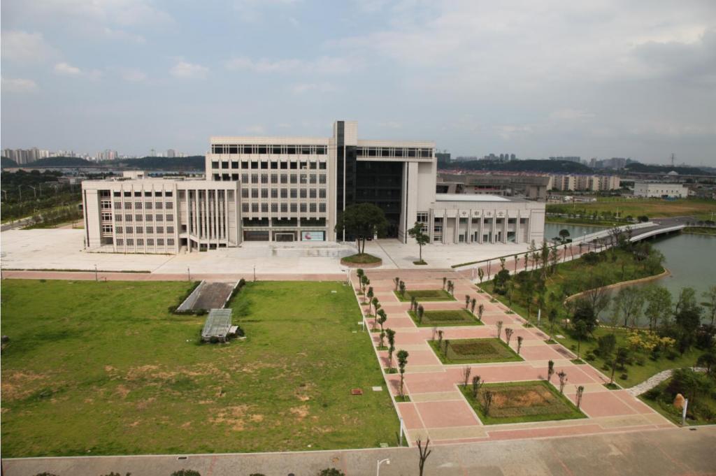 中南大學新校區(qū)圖書館